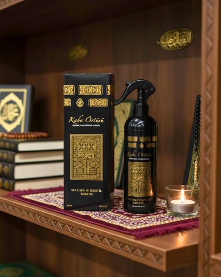 Kabe Örtüsü Kokusu - Özel Tasarım 400 ml Seccade ve Oda Parfümü - Alkolsüz Yoğun Esanslı